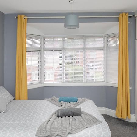 Leeds City Centre Spacious House Free Parking And Wi-Fi Екстер'єр фото